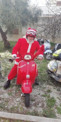 Babbi Natale in Vespa!-5
